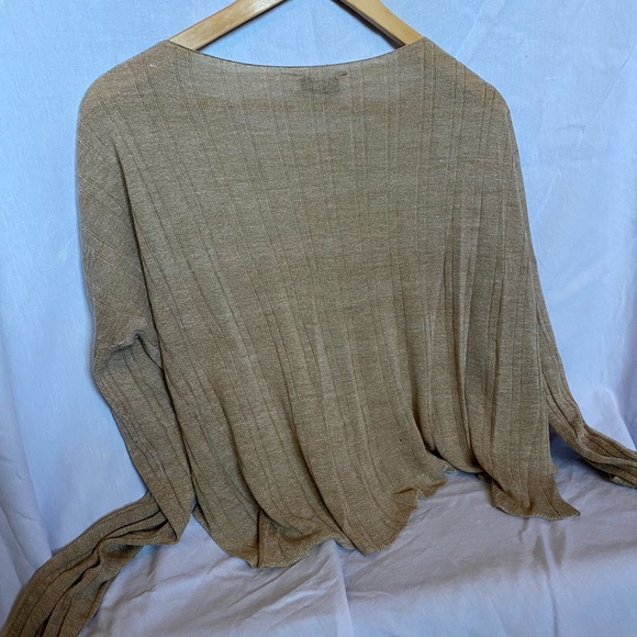 ⚡️SOLD⚡️ Zara Crop Long Sleeve Knit - Picture 3 of 4